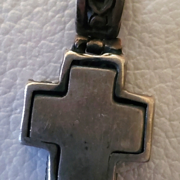 Cross Pendant Reversible - Picture 2 of 2